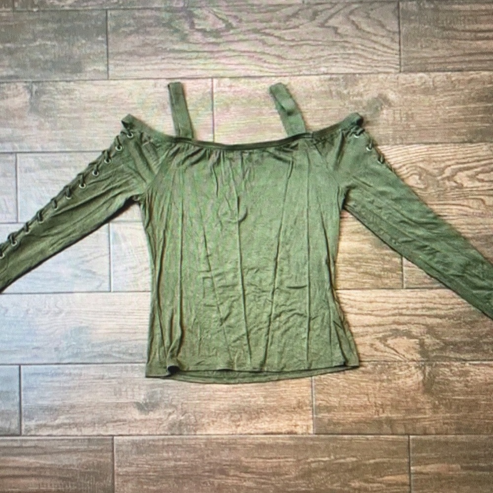 Off shoulder top